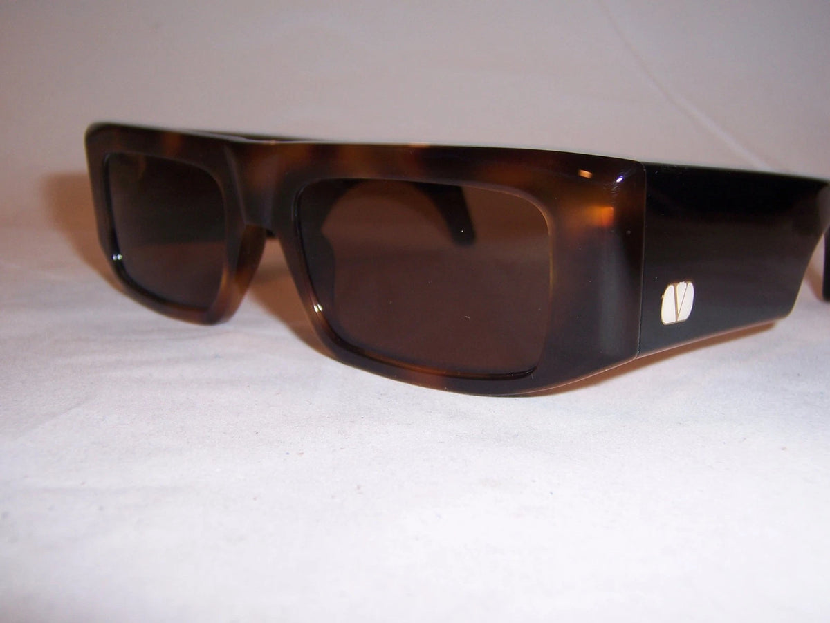 Valentino VG0005S-002 sunglasses in havana frame with brown lenses