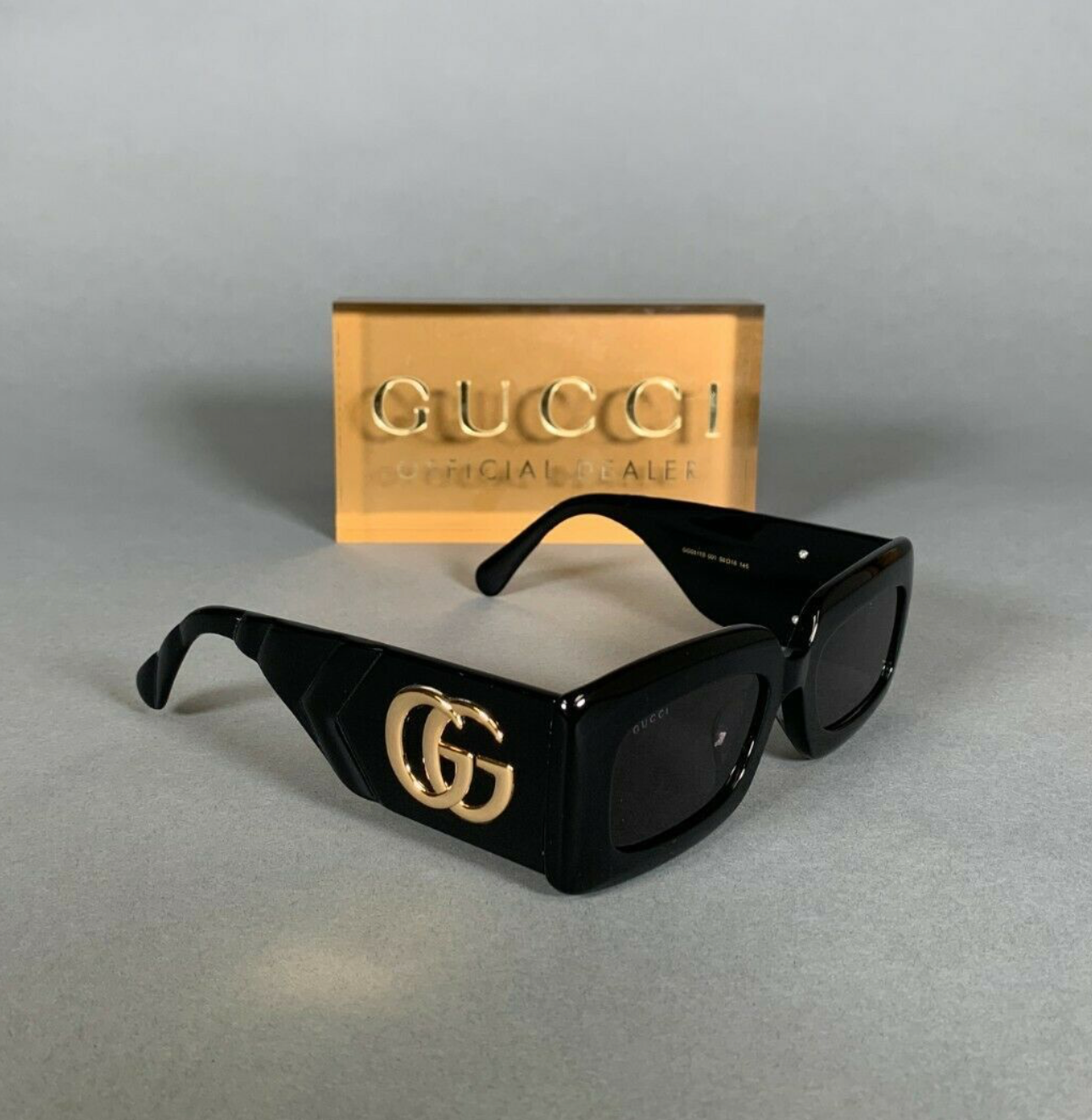 Gucci GG0811S-001 53mm New Sunglasses