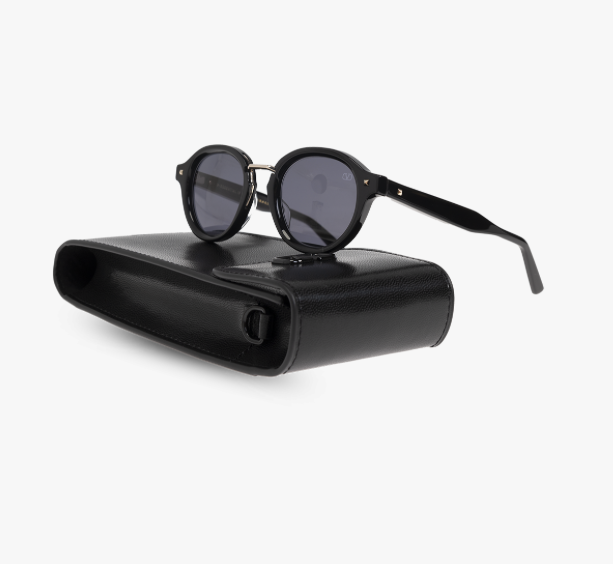Valentino V-ESSENTIAL-IV-VLS-132A 46mm