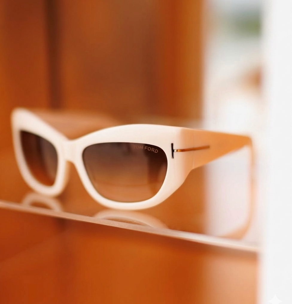 Tom Ford FT1065-25B 55mm New Sunglasses