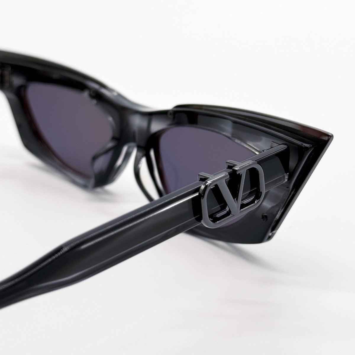 Valentino V-GOLDCUT-I-VLS-113B 55mm