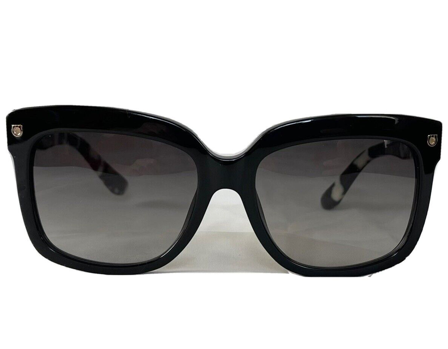 Salvatore Ferragamo SF676S-001-55 55mm New Sunglasses