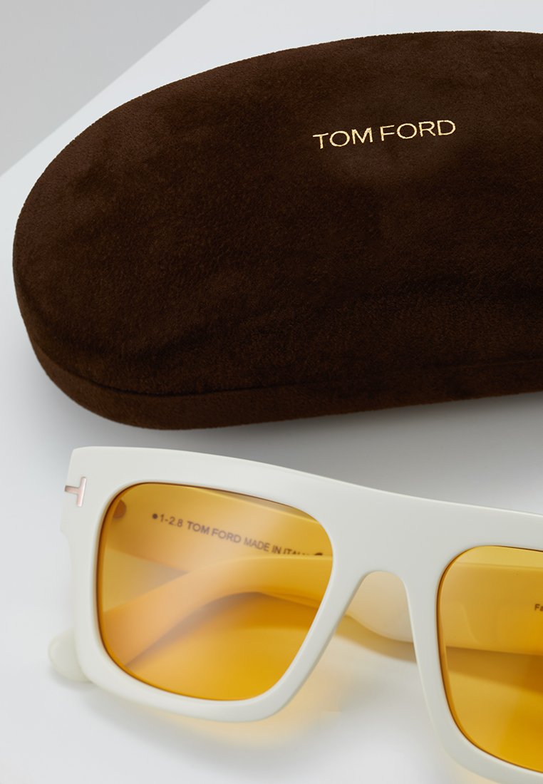 Tom Ford FT0711S-25E-53 53mm New Sunglasses