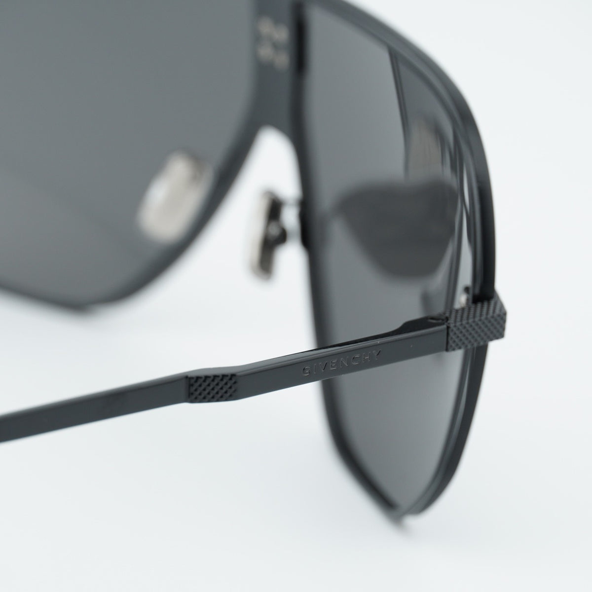 Givenchy GV40087U-0001A 50