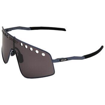 Oakley OO6025 602504 138 38mm