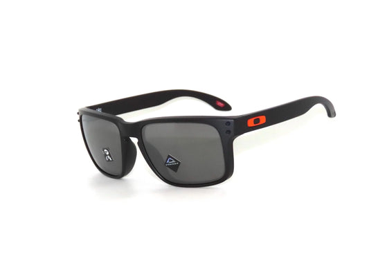 Oakley OO9102-L555 Matte Black Rectangle Sunglasses 0mm Sunglasses