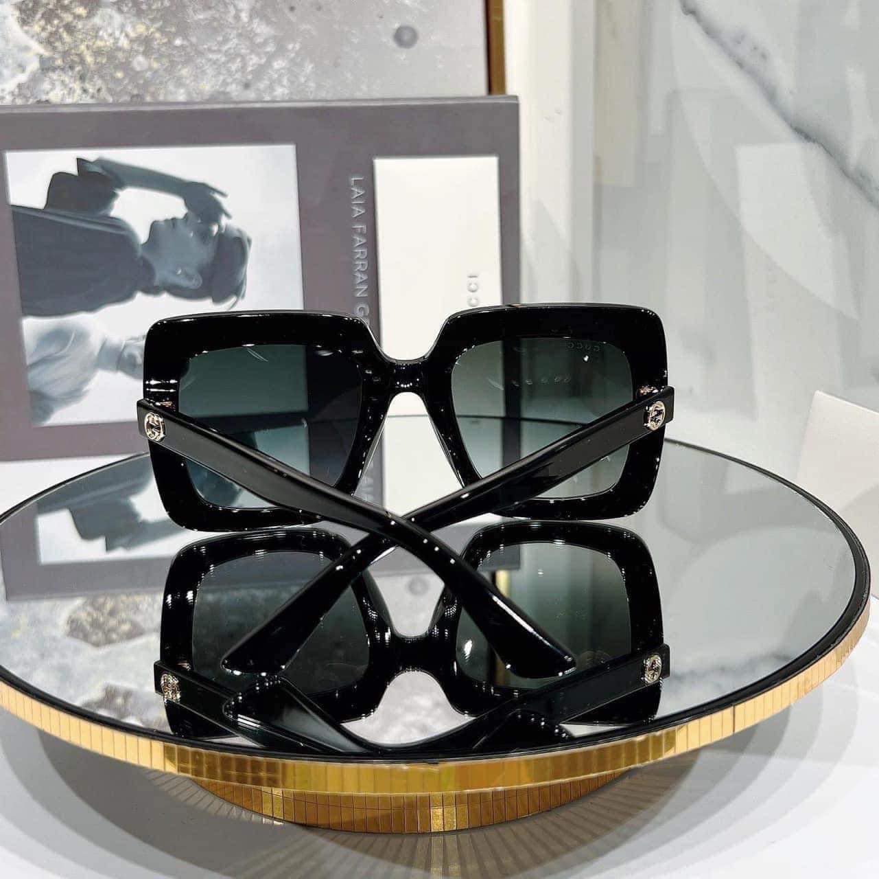 Gucci GG0328S-001 53mm New Sunglasses